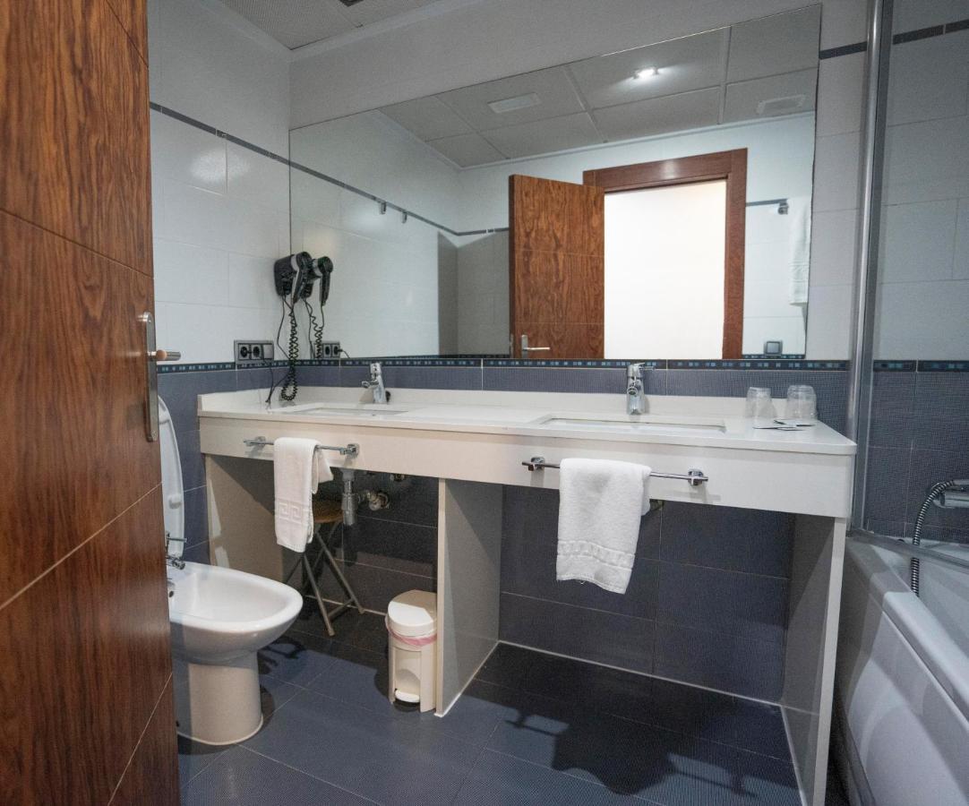 Hotel Lluna Alzira Buitenkant foto