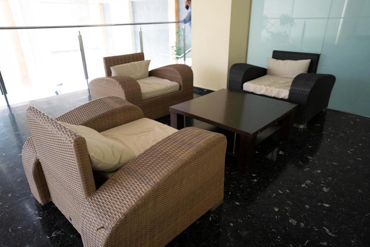 Hotel Lluna Alzira Buitenkant foto