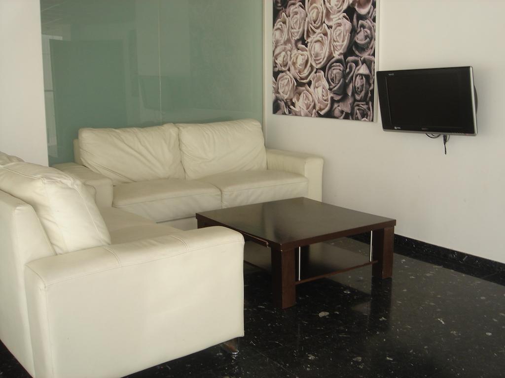 Hotel Lluna Alzira Buitenkant foto